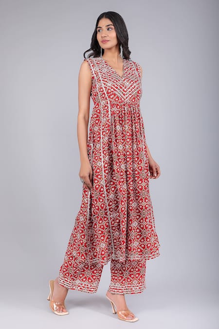 Pomcha Jaipur_Red Cotton Gota Patti V-neck Vanya Printed Kurta And Pant Set _Online_at_Aza_Fashions