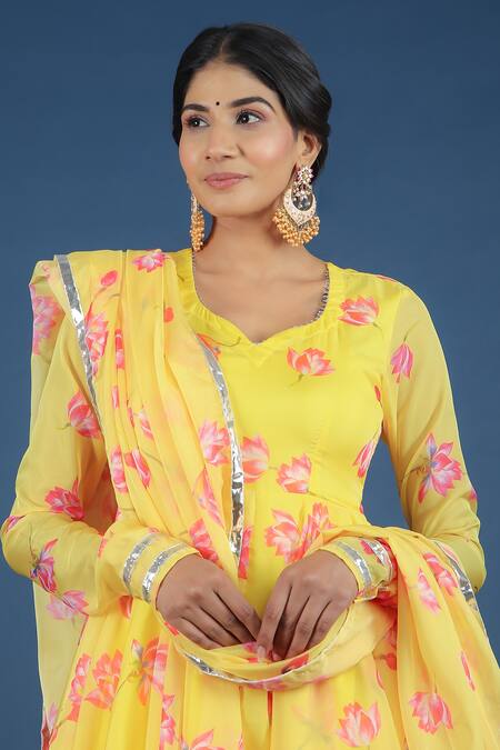Buy_Pomcha Jaipur_Yellow Organza, Cotton Tassels Round Neck Flora Print Anarkali Pant Set _Online_at_Aza_Fashions