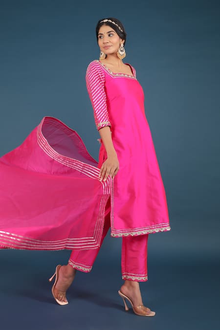 Pomcha Jaipur_Pink Taffeta, Organza Embroidery, Sequins Square Neck Kurta Pant Set _Online_at_Aza_Fashions