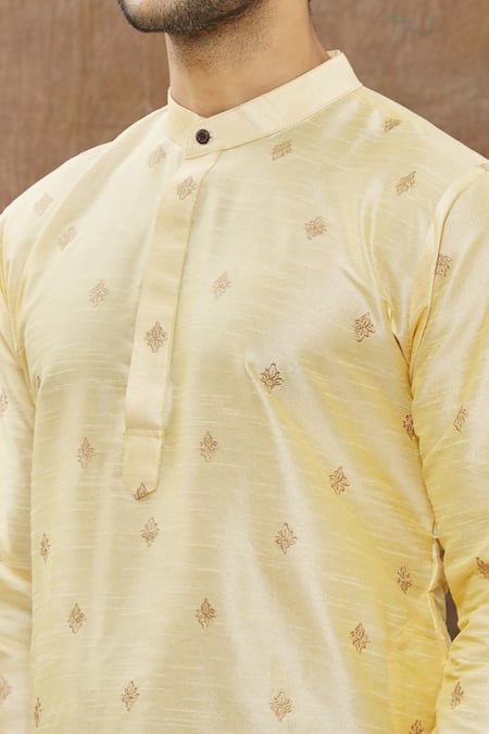 Shop Aham-Vayam Cream Silk Blend Floral Kamal Embroidered Kurta Set Online at Aza Fashions Shop_Aham-Vayam_Cream Silk Blend Floral Kamal Embroidered Kurta Set _Online_at_Aza_Fashions