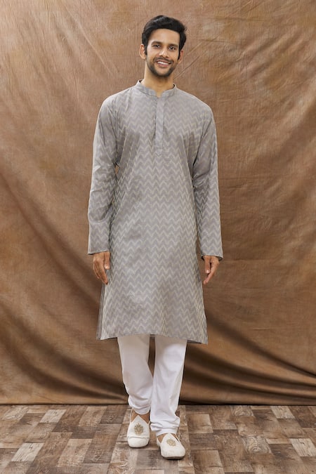 Buy_Aham-Vayam_Grey Cotton Chevron Pattern Kurta Set _Online_at_Aza_Fashions