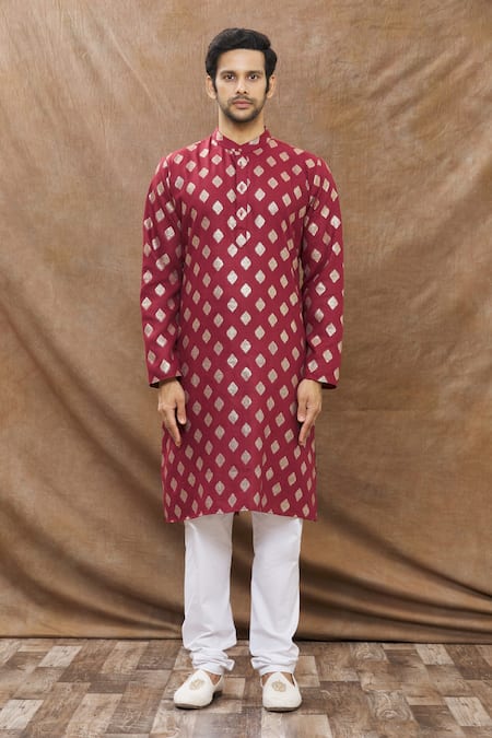 Aham-Vayam_Maroon Cotton Blend Sona Floral Pattern Kurta Set _Online_at_Aza_Fashions