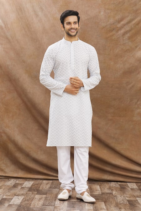 Buy_Aham-Vayam_Grey Cotton Blend Floral Phool Patti Embroidered Kurta Set _Online_at_Aza_Fashions