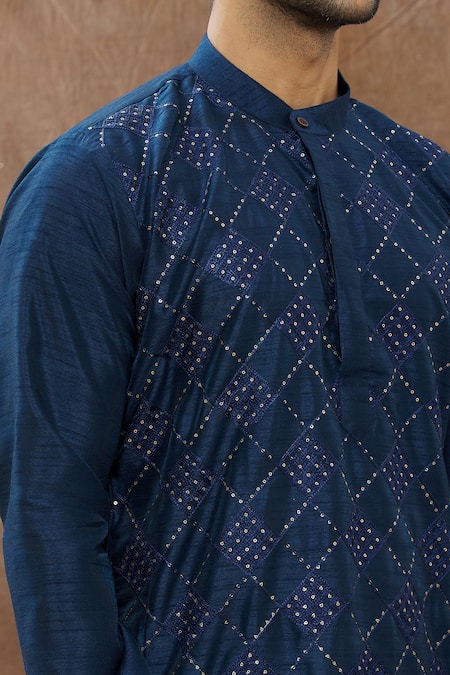 Shop_Aham-Vayam_Blue Cotton Blend Diamond Embroidered Kurta Set _Online_at_Aza_Fashions