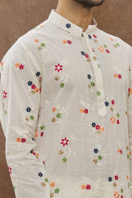 Shop Aham-Vayam Cream Cotton Floral Embroidered Kurta Set Online at Aza Fashions Shop_Aham-Vayam_Cream Cotton Floral Embroidered Kurta Set _Online_at_Aza_Fashions