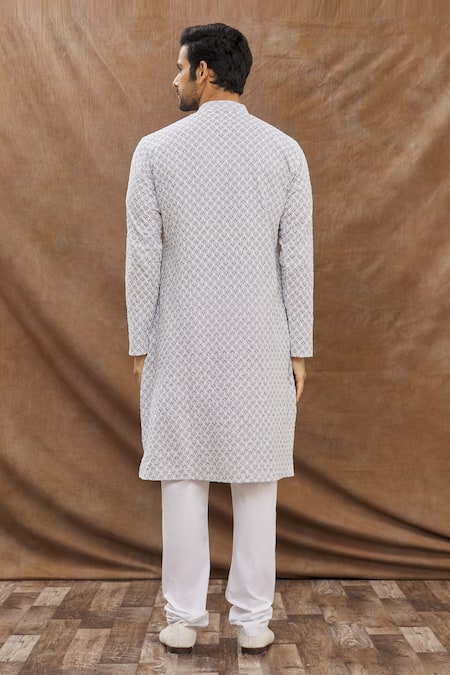 Aham-Vayam Embroidered Kurta Set 