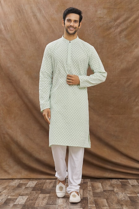 Aham-Vayam Embroidered Kurta Set 