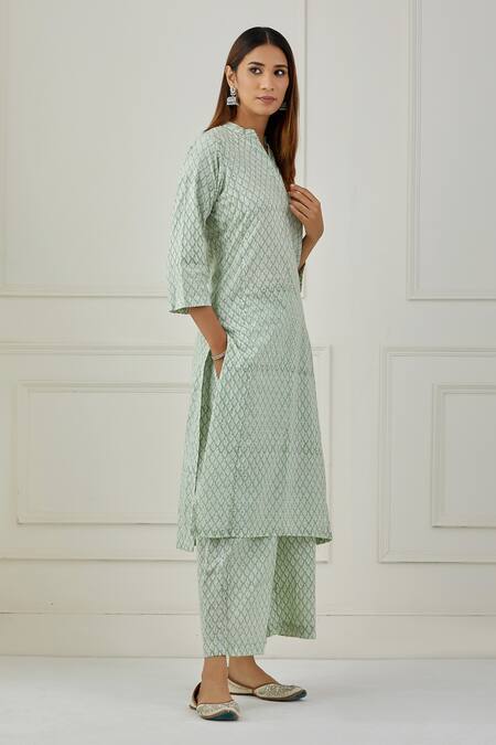 Shop_Musal_Green 100% Cotton And Chanderi Floral Print V Neck Erie Kurta Palazzo Set _Online_at_Aza_Fashions