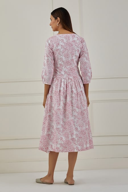 Shop Musal White 100% Cotton Floral Print V Neck Winnipeg Dress at Aza Fashions Shop_Musal_White 100% Cotton Floral Print V Neck Winnipeg Dress _at_Aza_Fashions