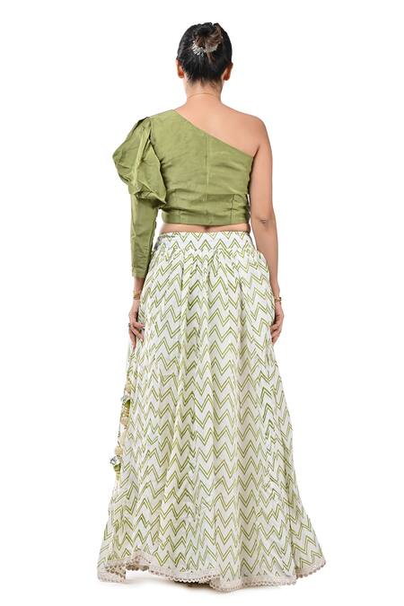 Shop_Yuvraani Jaipur_Ivory Silk, Shantoon Chevron, Floral Asymmetric Print Lehenga With Blouse _at_Aza_Fashions