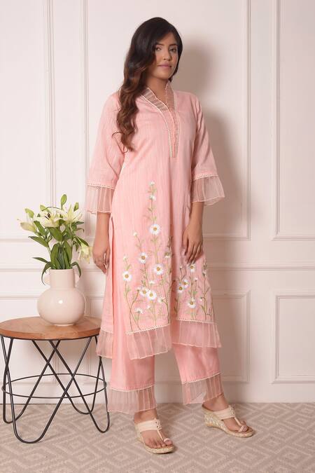 Buy_Surabhi Arya_Peach Chanderi Thread Work V Neck Embroidered Kurta And Pant Set _Online_at_Aza_Fashions