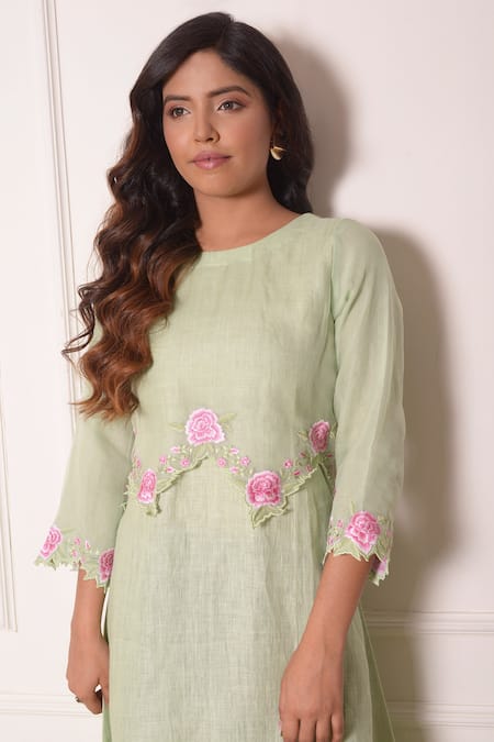Surabhi Arya_Green Organza, Linen Thread Work Round Embroidered Tunic_at_Aza_Fashions