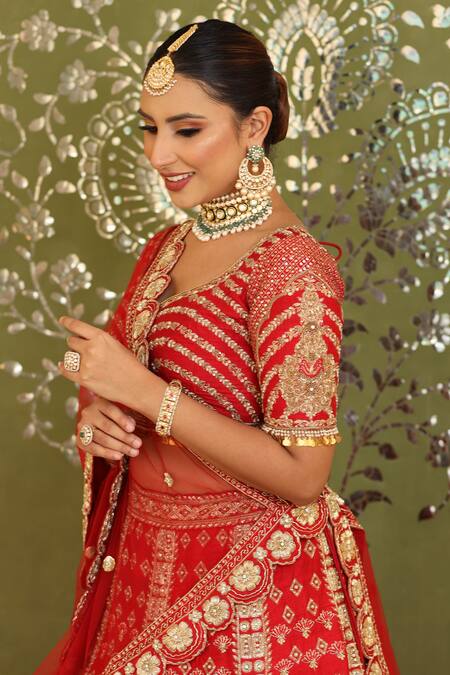 Amrin Khan_Red Raw Silk Zardozi Floral Motifs Leaf Neck Embroidered Bridal Lehenga Set _at_Aza_Fashions