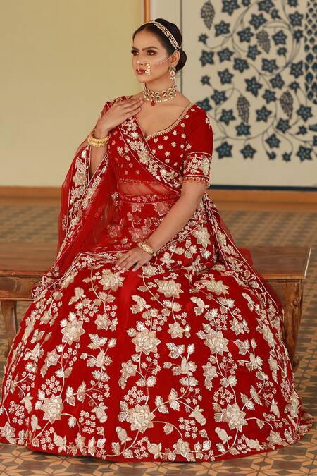Buy_Amrin Khan_Red Velvet Zardozi Floral Motifs Leaf Neck Embroidered Bridal Lehenga Set _Online_at_Aza_Fashions