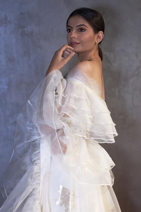 Amrin Khan White Organza Floral Motifs Broad V Neck Foil Print Skirt Set at Aza Fashions Amrin Khan_White Organza Floral Motifs Broad V Neck Foil Print Skirt Set _at_Aza_Fashions