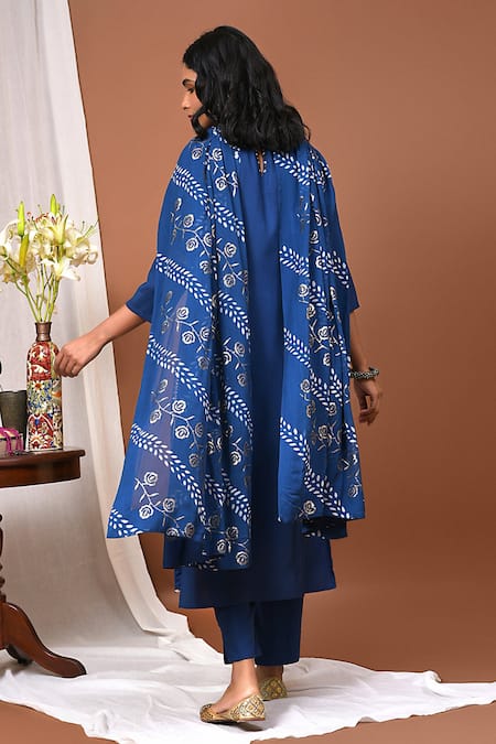 Shop_NUHH_Blue Georgette, Rayon Floral Round Embroidered Kurta Set _at_Aza_Fashions