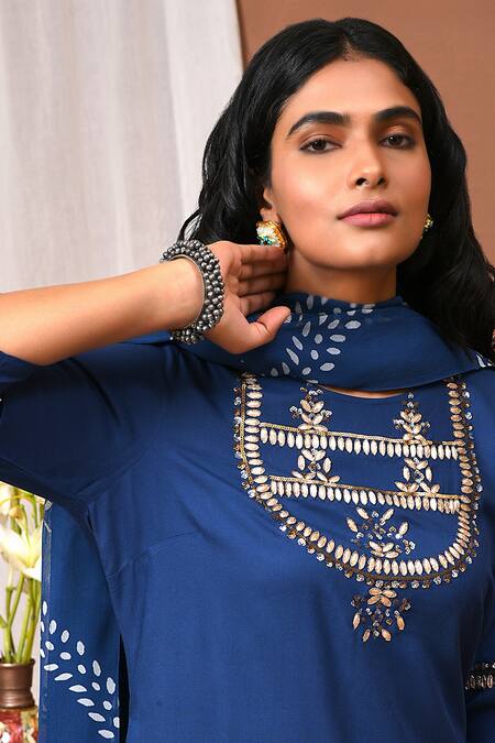 NUHH_Blue Georgette, Rayon Floral Round Embroidered Kurta Set _at_Aza_Fashions