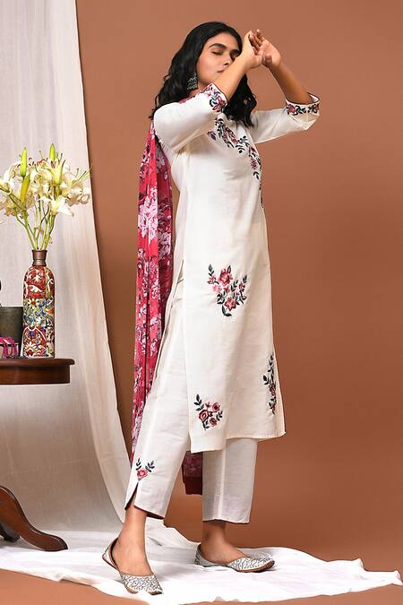 NUHH_White Chiffon, Art Silk Floral Round Embroidered Kurta Set _Online_at_Aza_Fashions