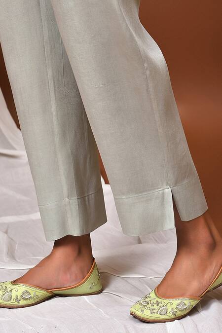 Shop_NUHH_Green Dupatta- Organza, Kurta, Pant- Satin Floral Round Print Set_Online_at_Aza_Fashions