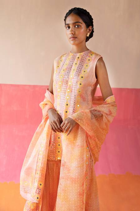 Buy_Surbhi Gupta_Pink Organza Geometric, Mirror, Sequin Round Alma Tie Dye Kurta Sharara Set _Online_at_Aza_Fashions