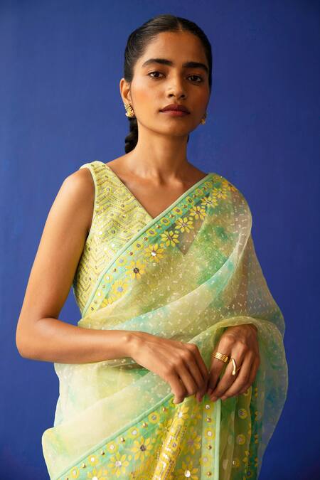 Shop_Surbhi Gupta_Yellow Organza Printed Geometric V Neck Maris Saree With Blouse  _Online_at_Aza_Fashions