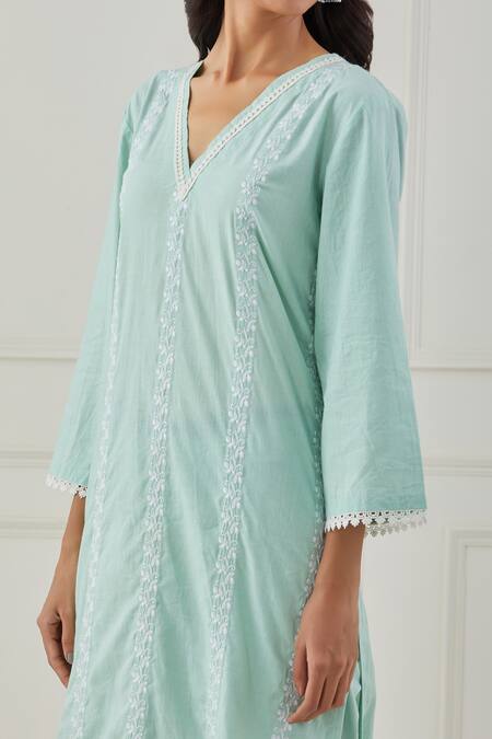 Shop Priya Chaudhary Green , Kota Floral Embroidery V Neck Kurta Set Online at Aza Fashions Shop_Priya Chaudhary_Green , Kota Floral Embroidery V Neck Kurta Set _Online_at_Aza_Fashions