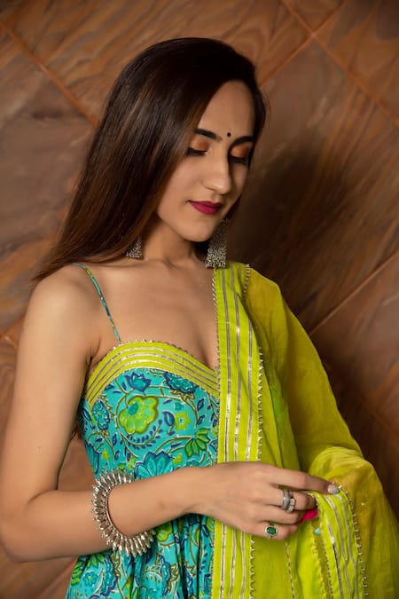Shop_Pomcha Jaipur_Green Anarkali, Dupatta Organza, Pant Cotton Floral Sweetheart Printed Set _Online_at_Aza_Fashions