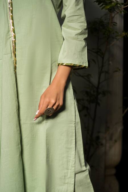 Buy Pomcha Jaipur Green Pure Cotton Lace Trims Round Kurta Set Online at Aza Fashions Buy_Pomcha Jaipur_Green Pure Cotton Lace Trims Round Kurta Set _Online_at_Aza_Fashions