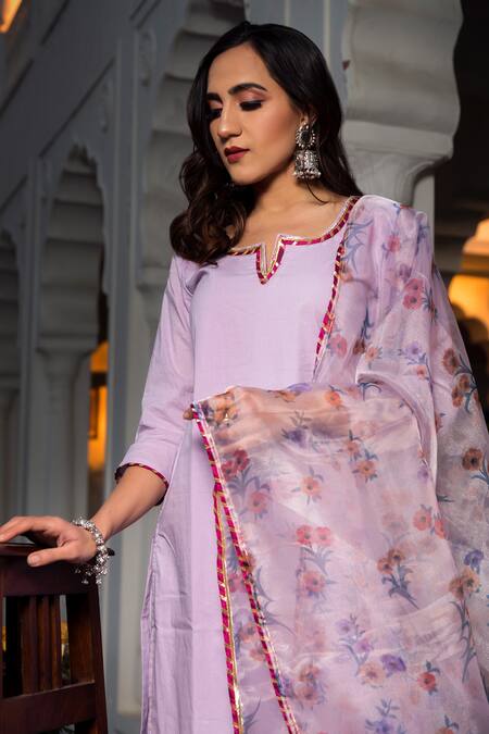 Pomcha Jaipur_Purple Cotton Floral Print Notched Kurta Pant Set _Online_at_Aza_Fashions