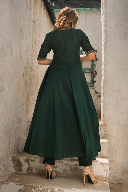 Shop_Pomcha Jaipur_Green Cotton Silk, Dupatta Organza V Neck Angarkha Pant Set _at_Aza_Fashions