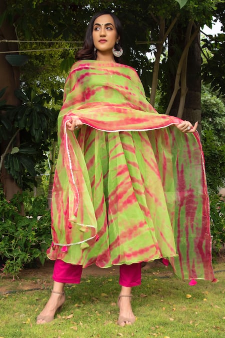 Pomcha Jaipur_Green Organza Notched Tie Dye Anarkali Set _Online_at_Aza_Fashions