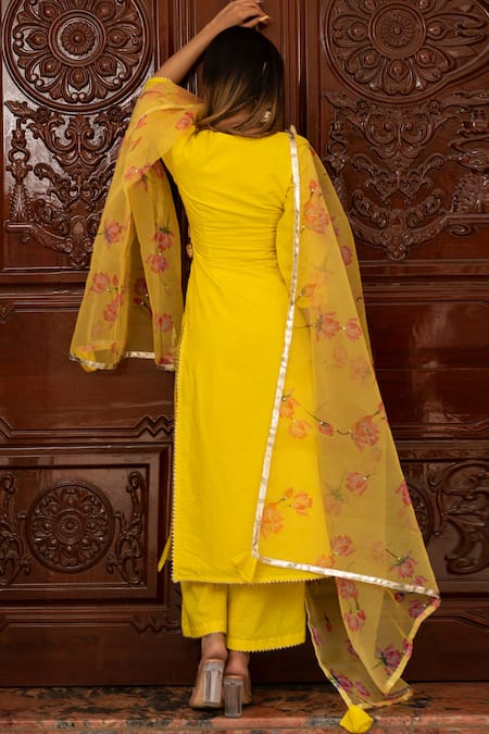 Shop Pomcha Jaipur Yellow Dupatta Organza, Pant Cotton Silk, Top Gota, Kurta Set With Embellished at Aza Fashions Shop_Pomcha Jaipur_Yellow Dupatta Organza, Pant Cotton Silk, Top Gota, Kurta Set With Embellished _at_Aza_Fashions