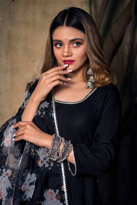 Buy Pomcha Jaipur Black Rayon, Dupatta Organza Floral Motifs U Anarkali Pant Set With Printed Online at Aza Fashions Buy_Pomcha Jaipur_Black Rayon, Dupatta Organza Floral Motifs U Anarkali Pant Set With Printed _Online_at_Aza_Fashions