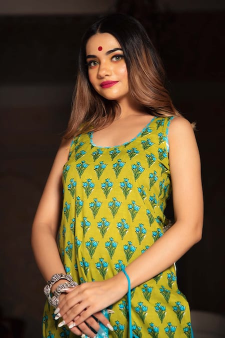 Buy Pomcha Jaipur Blue Cotton And Soft Net Hand Block Round Print Kurta Pant Set Online at Aza Fashions Buy_Pomcha Jaipur_Blue Cotton And Soft Net Hand Block Round Print Kurta Pant Set _Online_at_Aza_Fashions