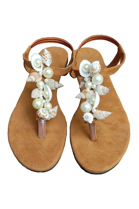 Shop Cinderella By Heena Yusuf Brown Embroidered Resort Flats at Aza Fashions Shop_Cinderella By Heena Yusuf_Brown Embroidered Resort Flats _at_Aza_Fashions