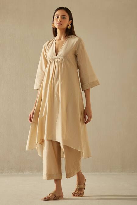 Shop Sureena Chowdhri Beige Organza, Silk Chanderi Zari Work V Neck Flared Kurta Set at Aza Fashions Shop_Sureena Chowdhri_Beige Organza, Silk Chanderi Zari Work V Neck Flared Kurta Set_at_Aza_Fashions