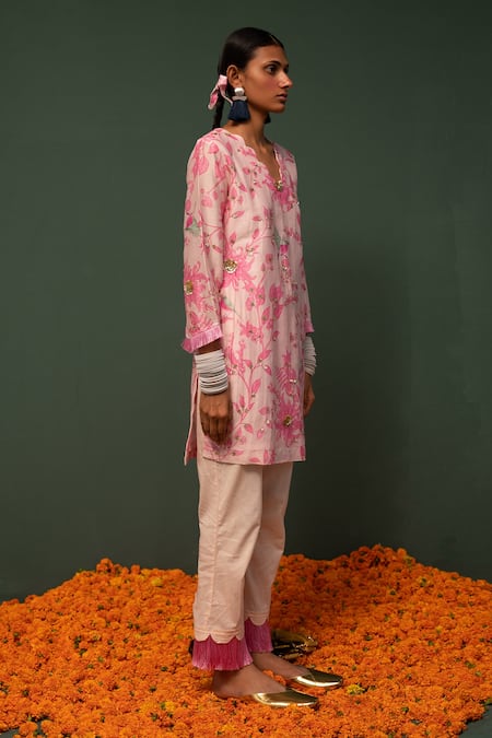 Chrkha_Pink Kurta Chanderi Silk And Pant Cotton Sequin & Floral Print Scallop & Set _Online_at_Aza_Fashions