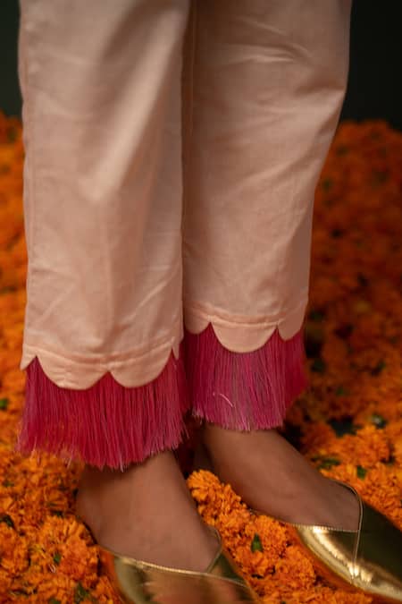 Buy_Chrkha_Pink Kurta Chanderi Silk And Pant Cotton Sequin & Floral Print Scallop & Set _Online_at_Aza_Fashions