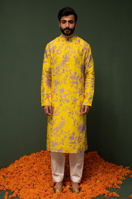 Buy AUGUST by Swati Akash Jhunjhunwala Yellow Printed Kurta Set at  Pernia'sPopUpShopMen 2023 | Yellow print, Shibori print, Tops designs
