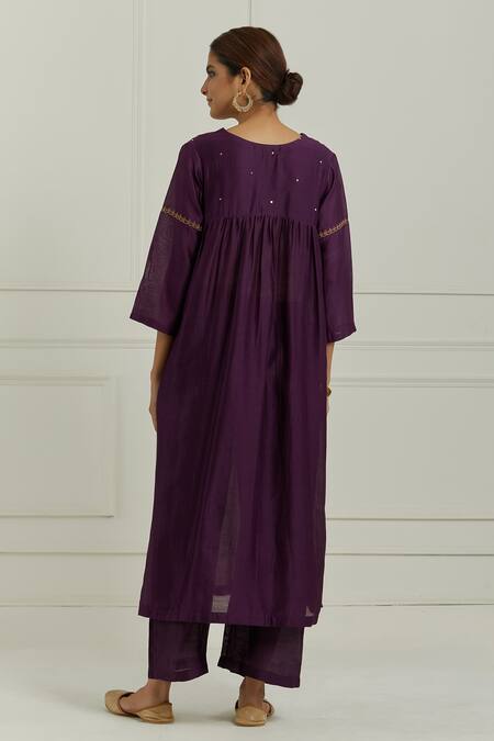 Shop Ikshita Choudhary Purple Anarkali And Pant Chanderi Embroidered Floral V Neck Set at Aza Fashions Shop_Ikshita Choudhary_Purple Anarkali And Pant Chanderi Embroidered Floral V Neck Set_at_Aza_Fashions