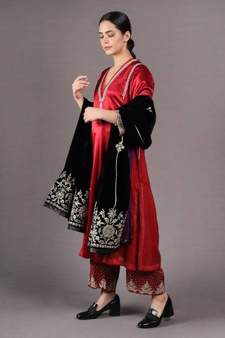 Shades Of India Black Zari Velvet Floral Embroidered Shawl