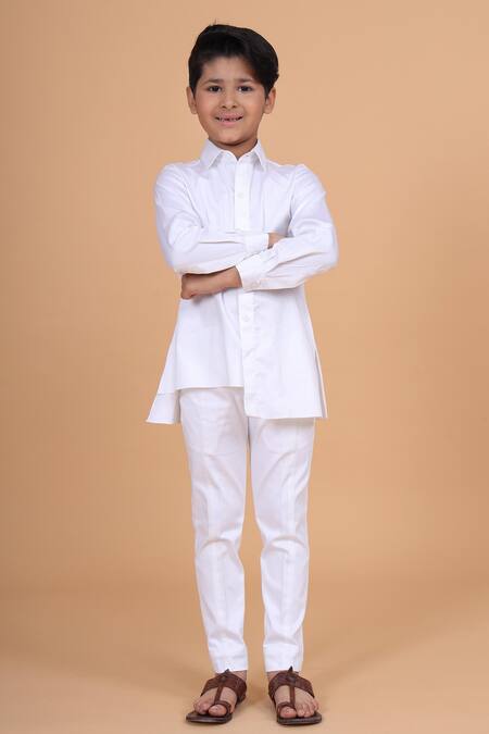 Raghavendra Rathore Blue_White Cotton Spread Collar Kurta _Online_at_Aza_Fashions