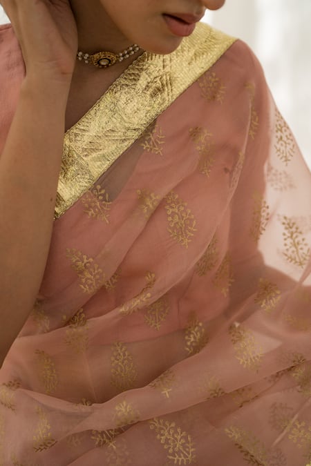 Avaasya Jaipur_Pink Saree- Organza, Unstitched Blouse- Summer Floral Print_at_Aza_Fashions