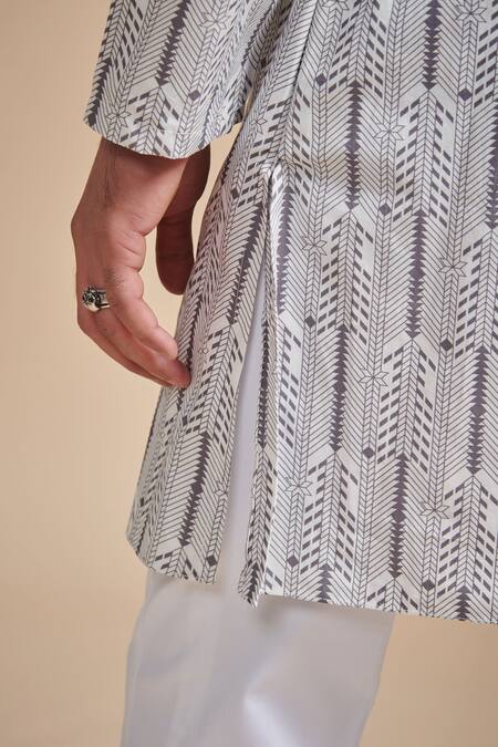 Buy_Raghavendra Rathore Blue_Grey Cotton Satin Geometric Print Kurta _Online_at_Aza_Fashions