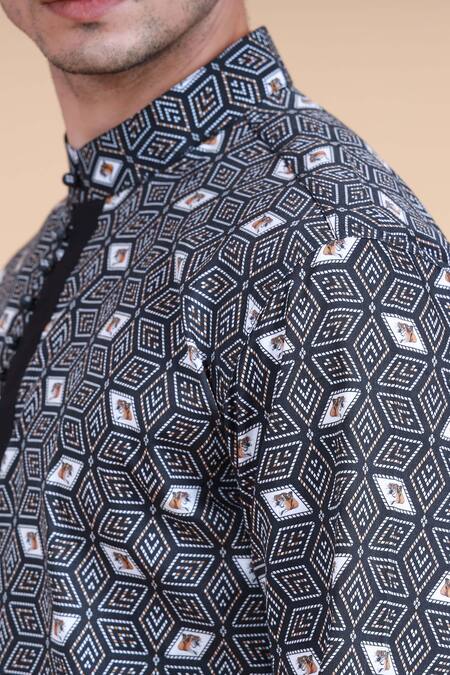 Raghavendra Rathore Blue_Black Cotton Geometric Print Kurta _at_Aza_Fashions