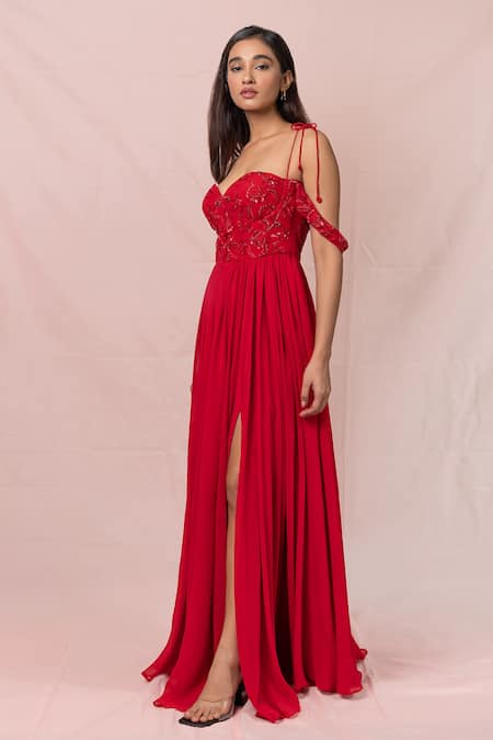 Buy_Pinup By Astha_Red Tulle, Georgette Floral, Sequin Sweetheart Neck Off Shoulder Pleated Gown _Online_at_Aza_Fashions