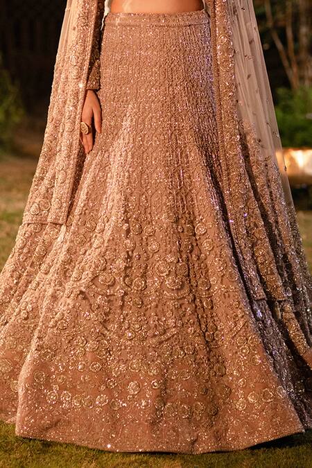 Pallavi Poddar Brown Net Floral-geometric Motifs Latka Embroidered Bridal Lehenga Set Online at Aza Fashions Pallavi Poddar_Brown Net Floral-geometric Motifs Latka Embroidered Bridal Lehenga Set_Online_at_Aza_Fashions