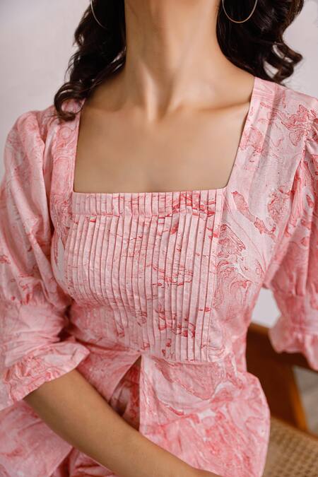 Pheeta_Red Cotton Marble Square Neck Print Kurta And Pant Set_at_Aza_Fashions