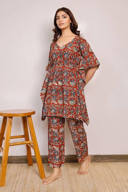 Pheeta Maroon Cotton Hand Block Print Floral Motifs V Neck Kaftan And Pant Set Online at Aza Fashions Pheeta_Maroon Cotton Hand Block Print Floral Motifs V Neck Kaftan And Pant Set _Online_at_Aza_Fashions