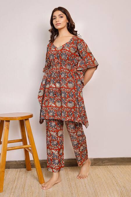 Shop Pheeta Maroon Cotton Hand Block Print Floral Motifs V Neck Kaftan And Pant Set Online at Aza Fashions Shop_Pheeta_Maroon Cotton Hand Block Print Floral Motifs V Neck Kaftan And Pant Set _Online_at_Aza_Fashions